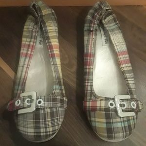(SOLD) American Eagle plaid flats